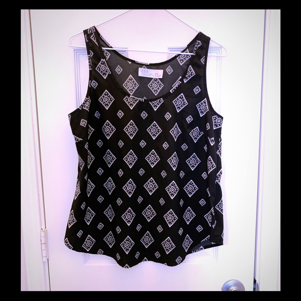 black white Aztec print tank TOP small 4 6